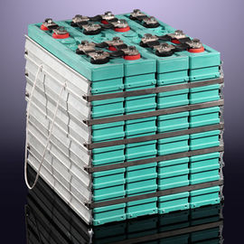 Buon prezzo Batteria Lifepo4/Accumulatore litio-ione ricaricabili 3.2V 300Ah per energia solare EV in linea