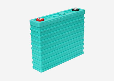 Buon prezzo Accumulatori per di automobile elettrica Lifepo4/batteria automatica 200Ah ione del litio rispettosa dell'ambiente in linea