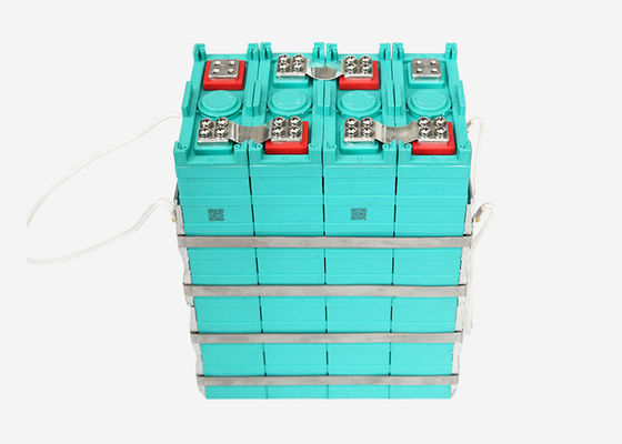 Buon prezzo batteria prismatica 3.2v 100Ah del litio LiFePO4 di 12V 100Ah in linea