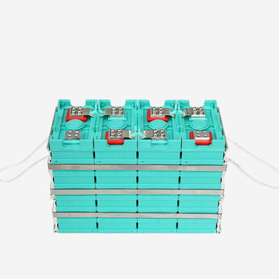 Buon prezzo 60ah Lifepo4 Li Ion Rechargeable Battery 3,2 V in linea